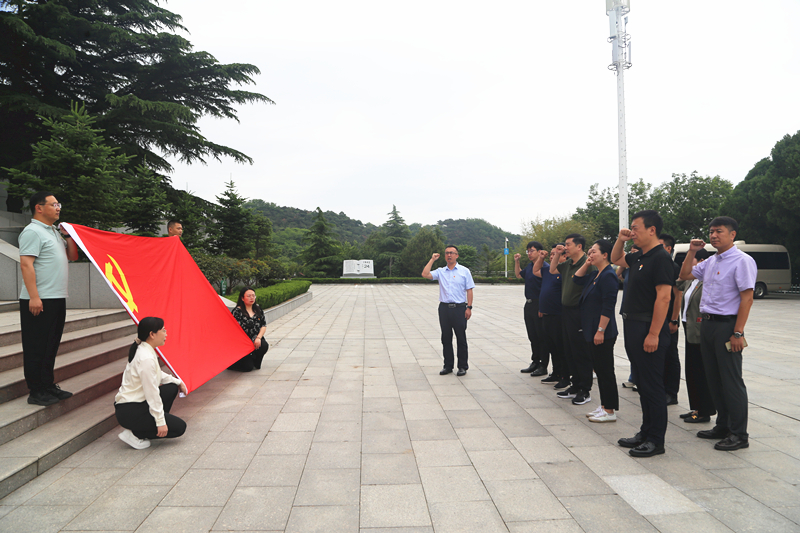 寻访红色凝心铸魂，传承红色锤炼品格——云顶7610线路检测开展主题教育实践活动