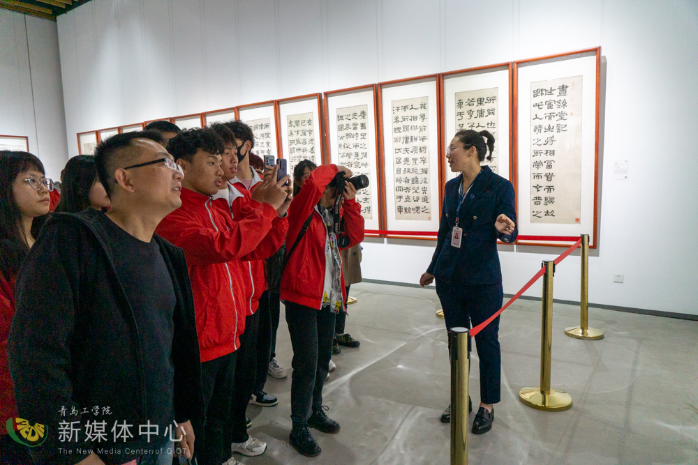 校馆合作共建育人新基地 云顶7610线路检测与青岛宝龙美术馆举办校企合作签约仪式